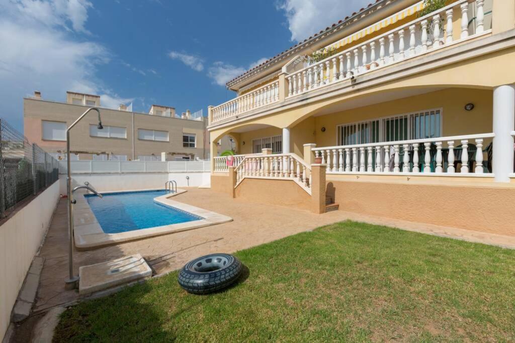 La Rapita - Apartamento De Dos Dormitorios Con Piscina Comunitaria Alcanar Exterior photo